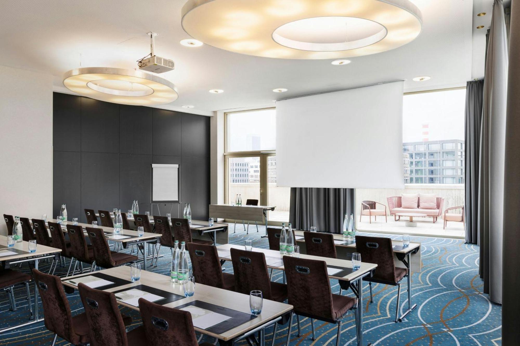 Hotel Renaissance Tower Zurich