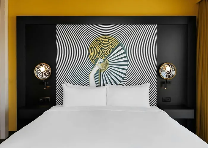 Renaissance Zurich Tower Hotel