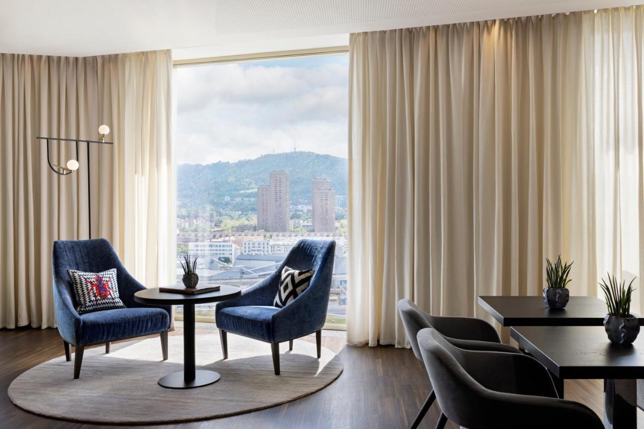 Renaissance Tower 5* Zúrich