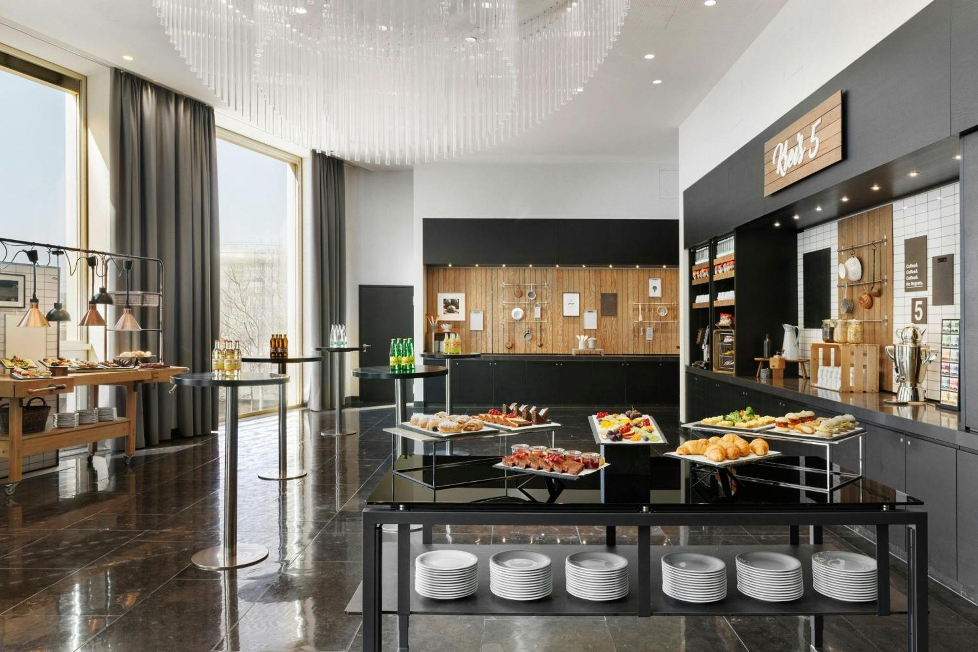 Renaissance Tower 5* Zúrich